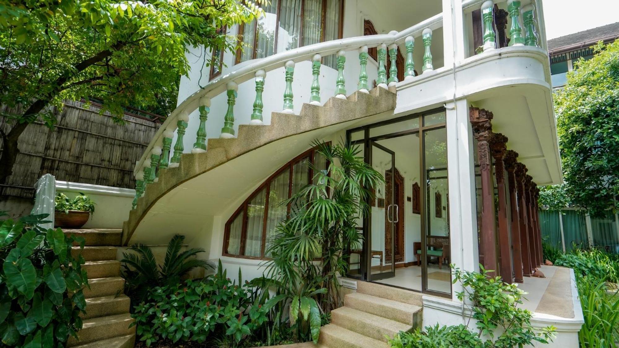 Kodchasri Thani Hotel Chiangmai - SHA Extra Plus Chiang Mai Esterno foto
