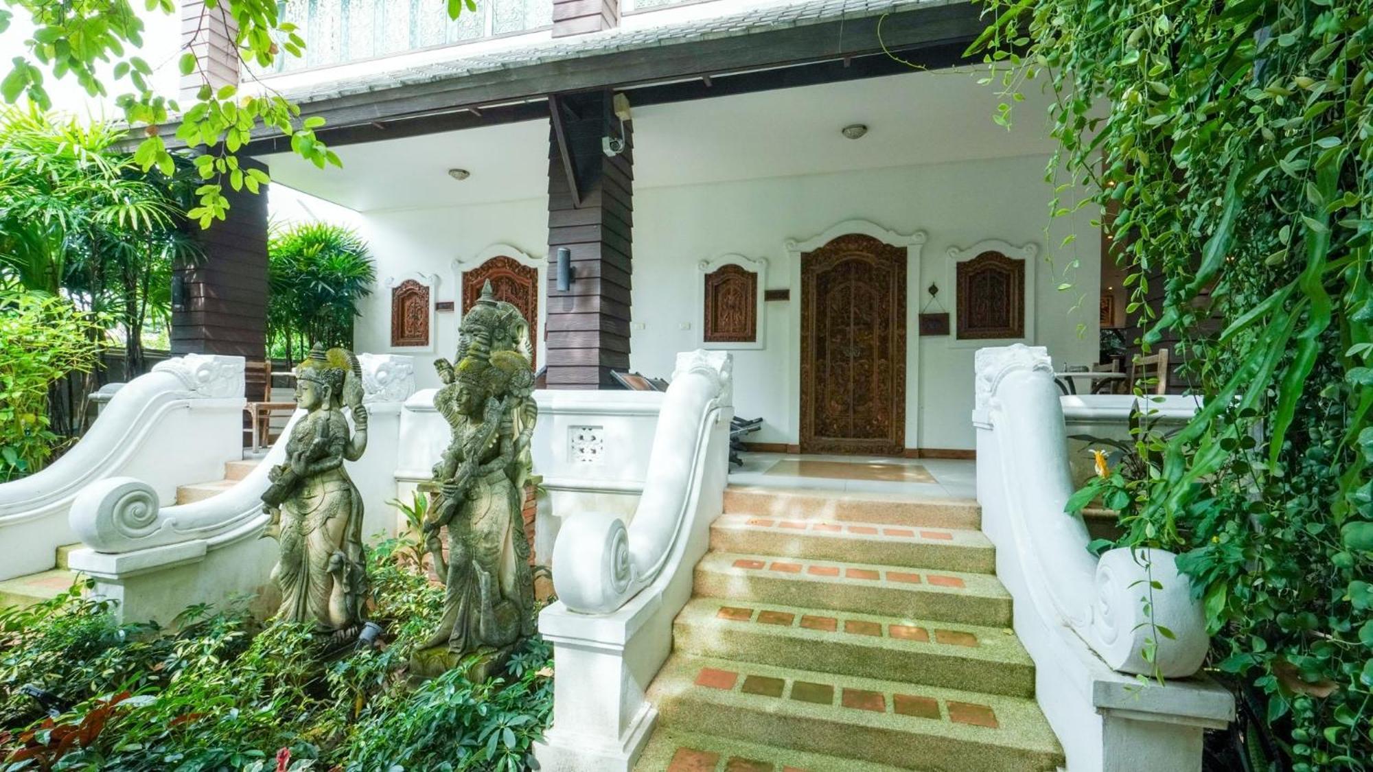 Kodchasri Thani Hotel Chiangmai - SHA Extra Plus Chiang Mai Esterno foto